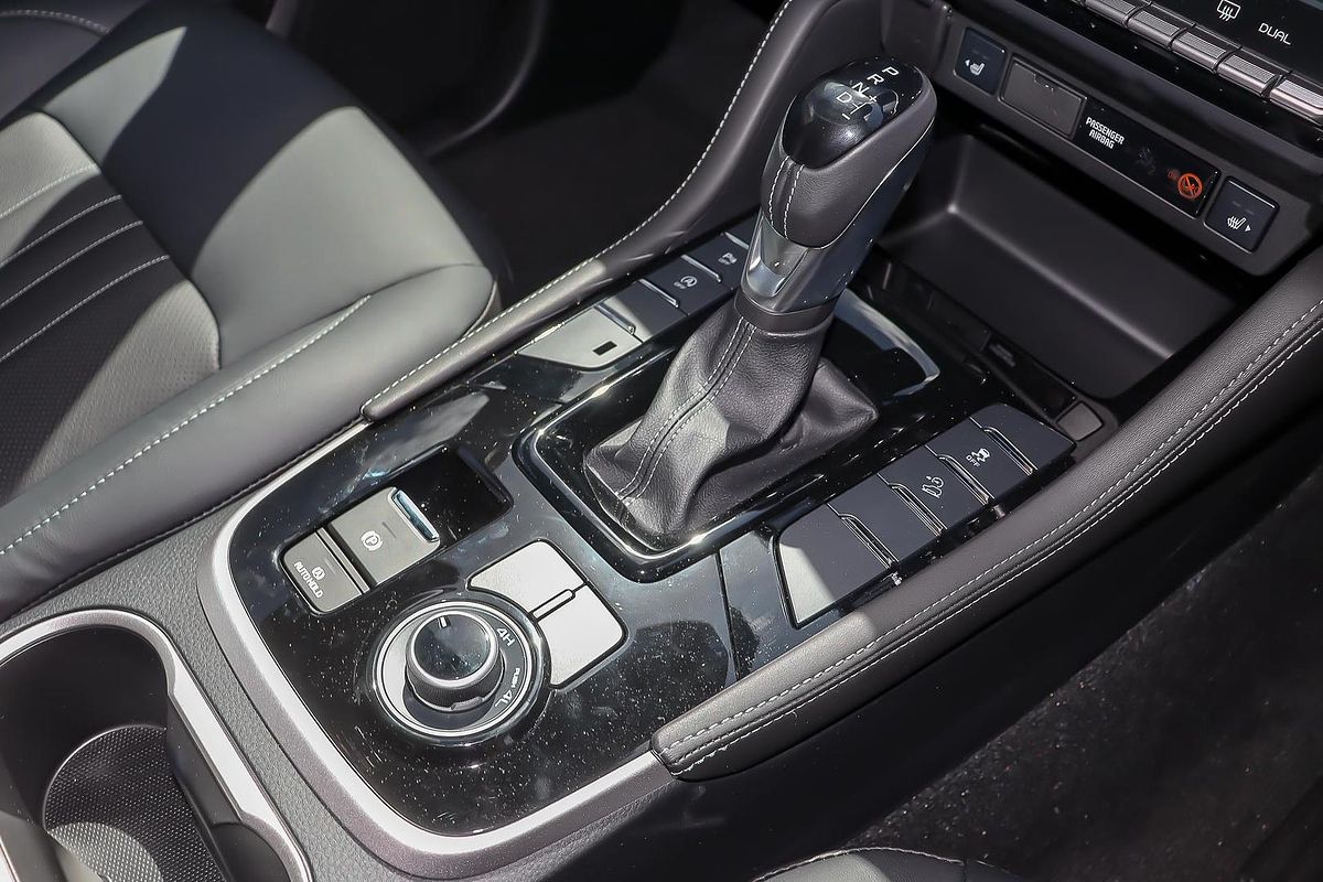 2025 Isuzu MU-X LS-T