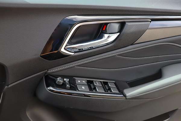 2025 Isuzu MU-X LS-T