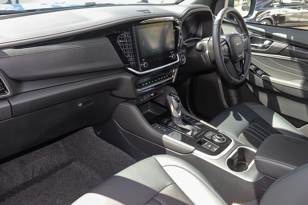 2025 Isuzu MU-X LS-T