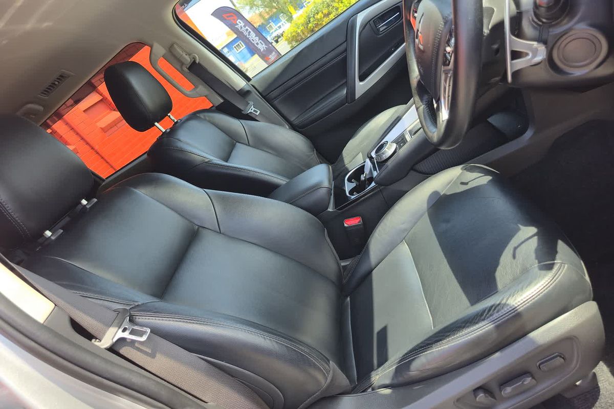 2022 Mitsubishi Pajero Sport Exceed QF