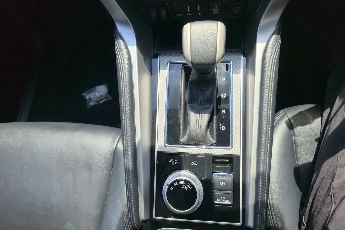 2022 Mitsubishi Pajero Sport Exceed QF