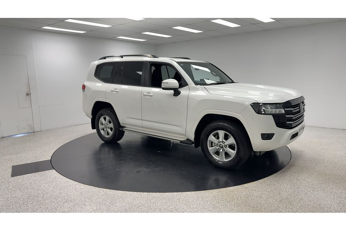 2023 Toyota Landcruiser GXL FJA300R
