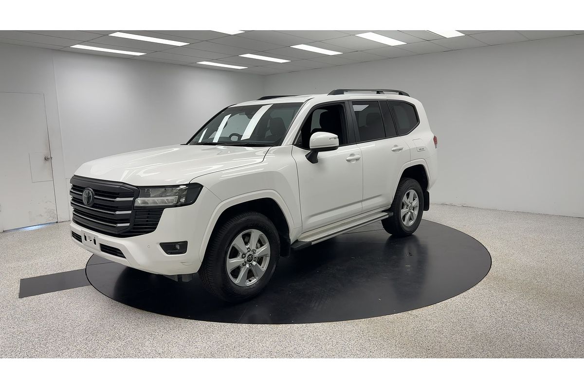 2023 Toyota Landcruiser GXL FJA300R
