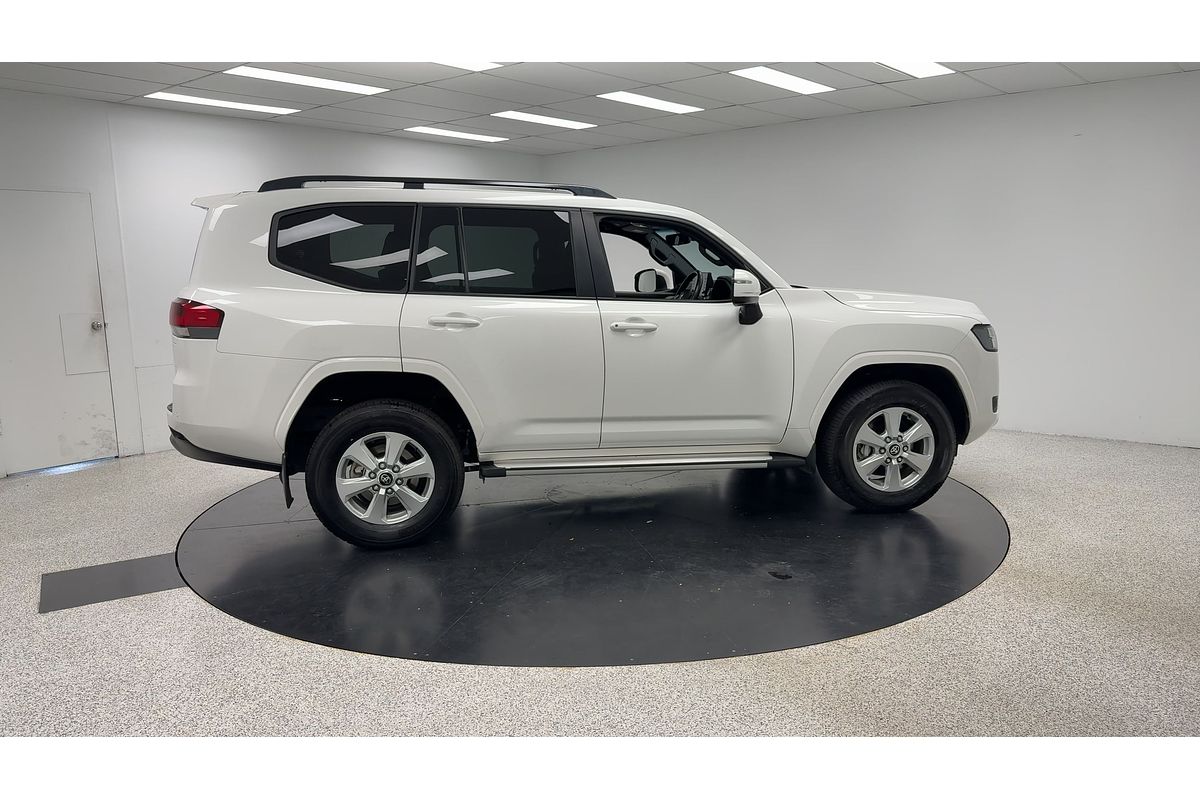 2023 Toyota Landcruiser GXL FJA300R