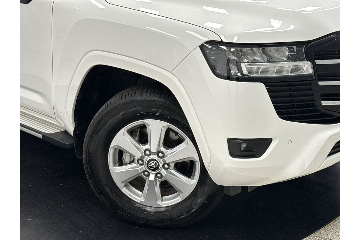 2023 Toyota Landcruiser GXL FJA300R