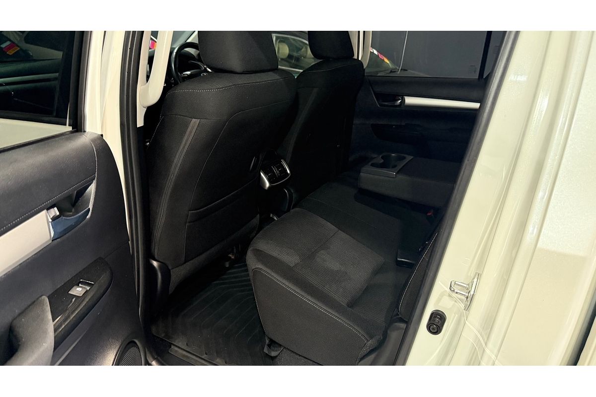 2020 Toyota Hilux SR5 GUN126R 4X4