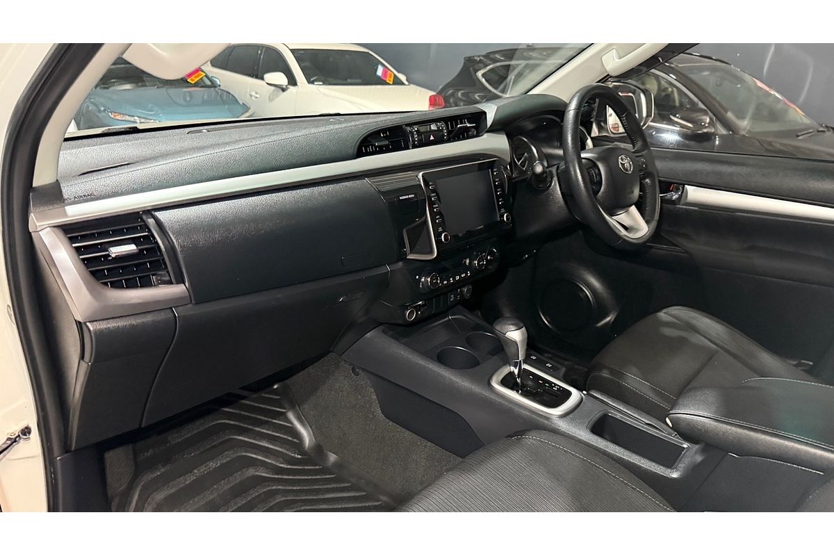 2020 Toyota Hilux SR5 GUN126R 4X4