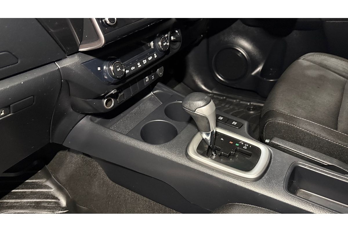 2020 Toyota Hilux SR5 GUN126R 4X4