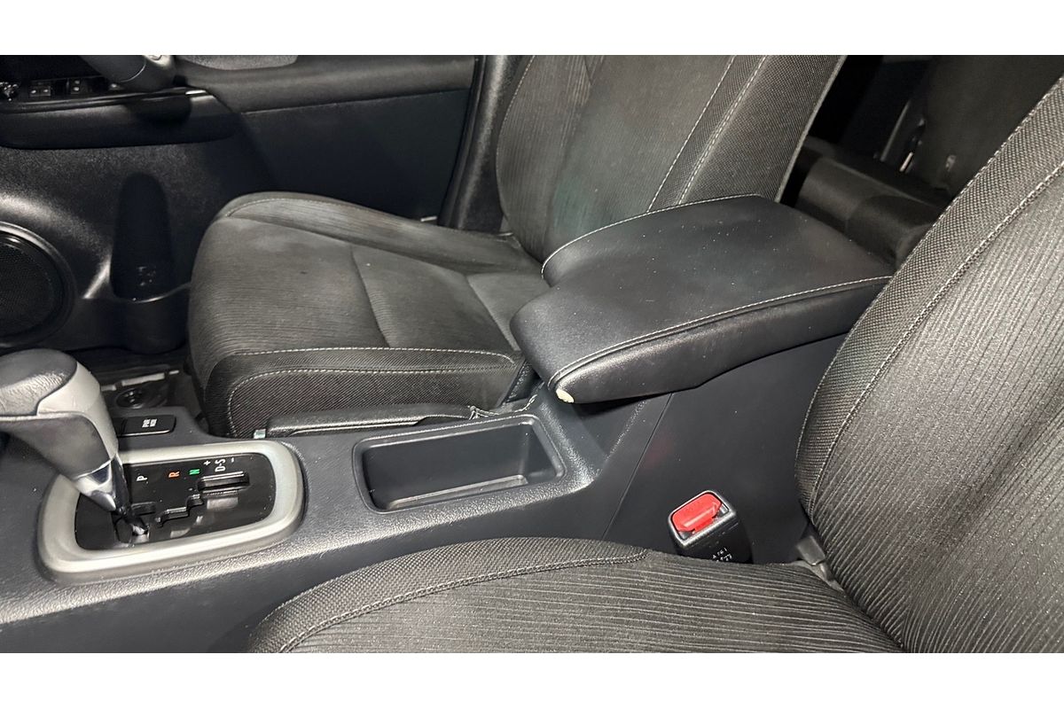 2020 Toyota Hilux SR5 GUN126R 4X4