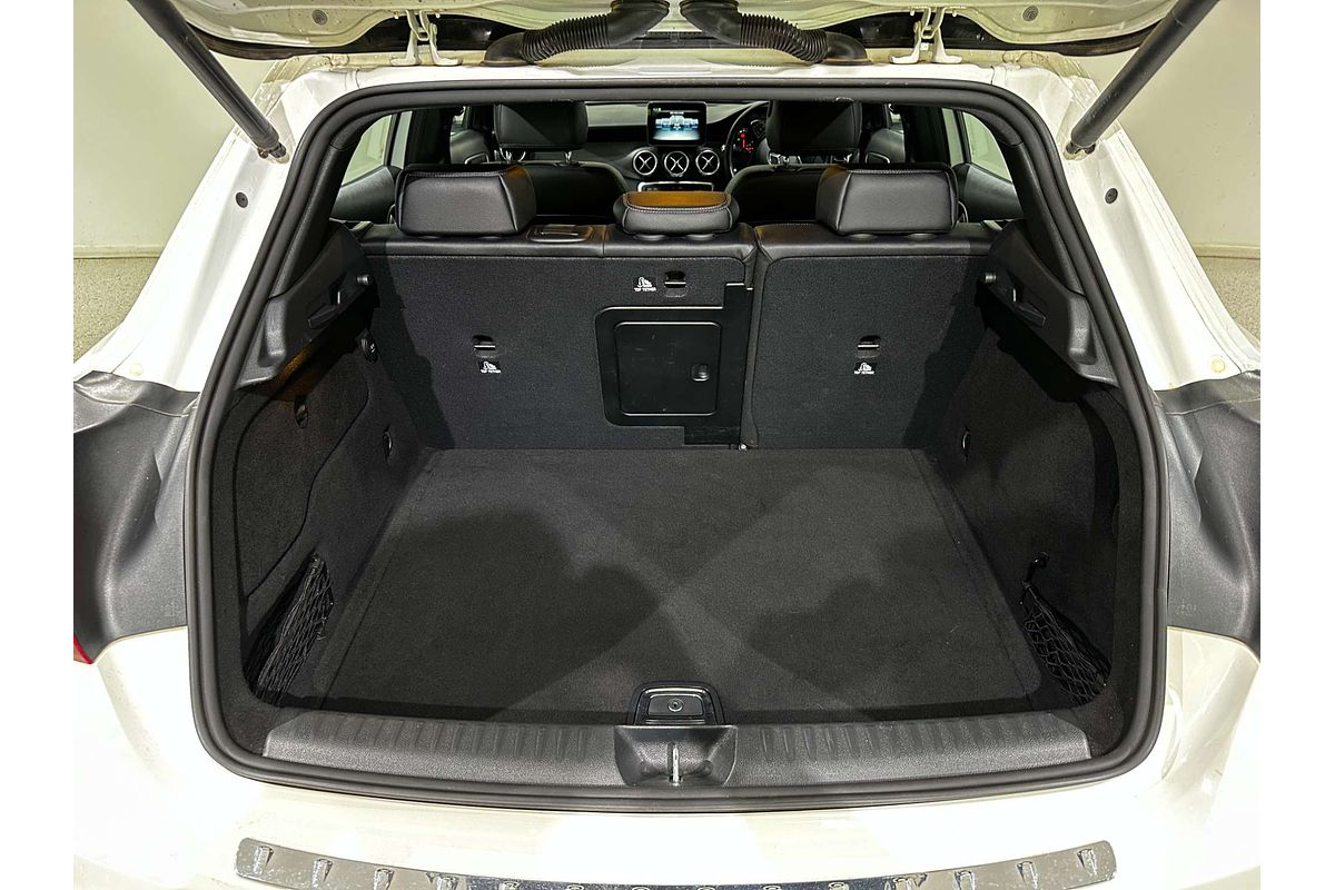 2018 Mercedes-Benz GLA-Class GLA180 X156