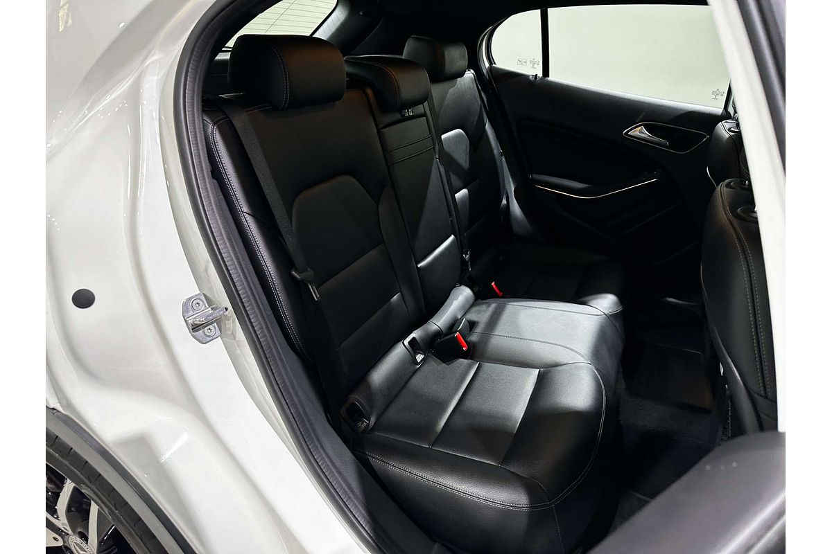 2018 Mercedes-Benz GLA-Class GLA180 X156