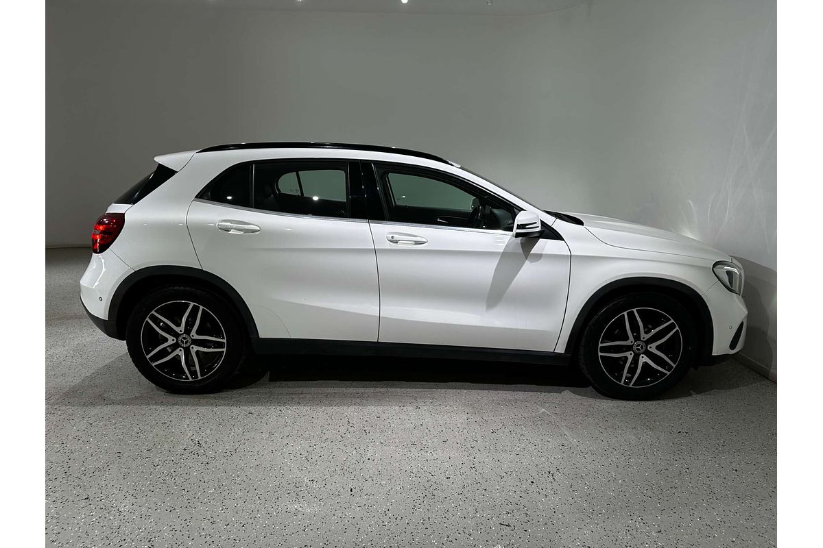 2018 Mercedes-Benz GLA-Class GLA180 X156