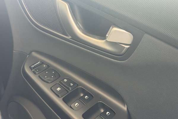 2019 Hyundai Kona Elite OS.3