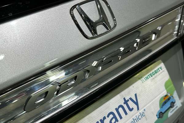 2017 Honda Odyssey VTi-L 5th Gen