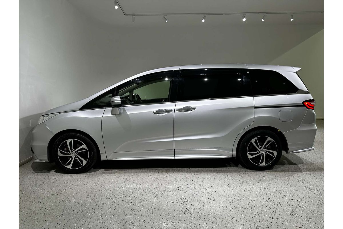 2017 Honda Odyssey VTi-L 5th Gen