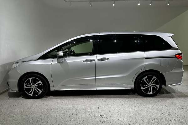 2017 Honda Odyssey VTi-L 5th Gen