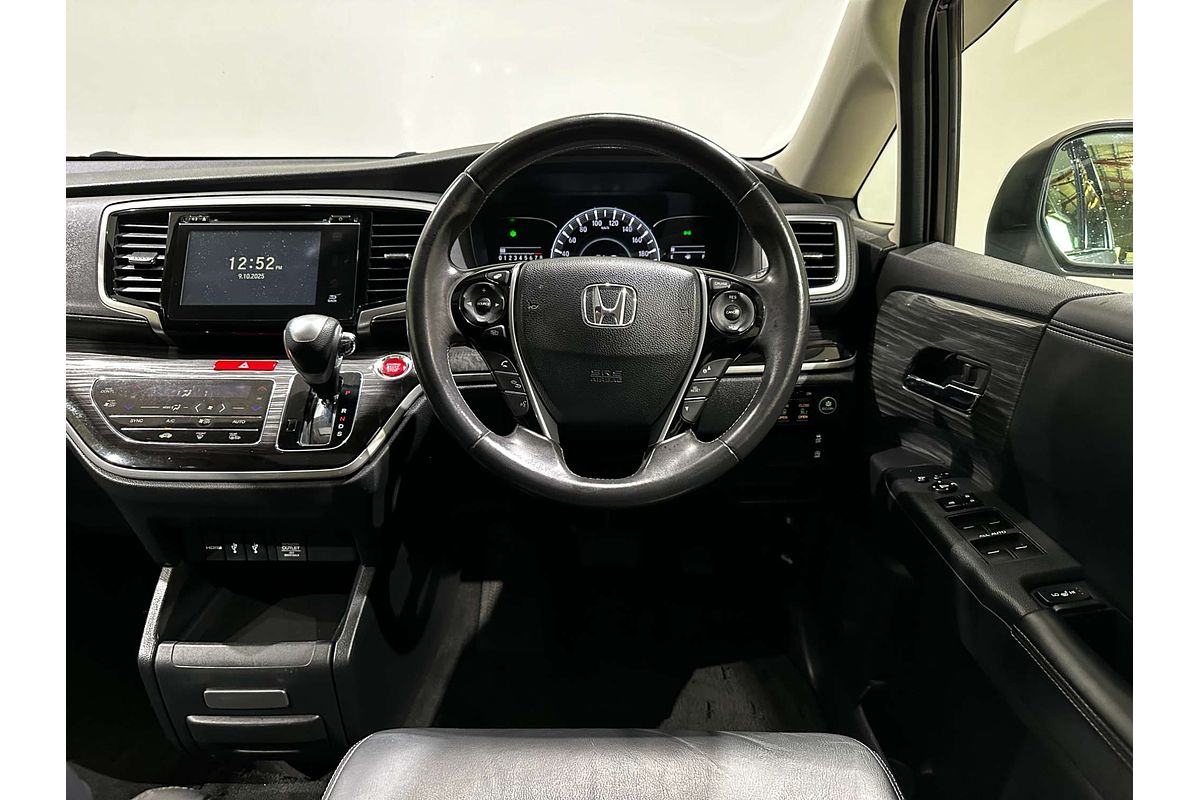 2017 Honda Odyssey VTi-L 5th Gen