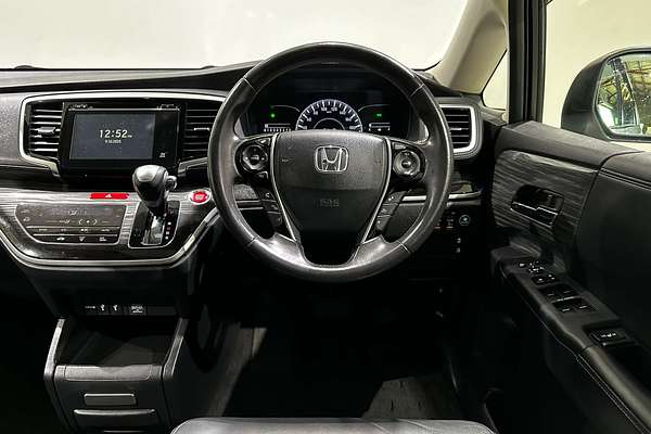 2017 Honda Odyssey VTi-L 5th Gen