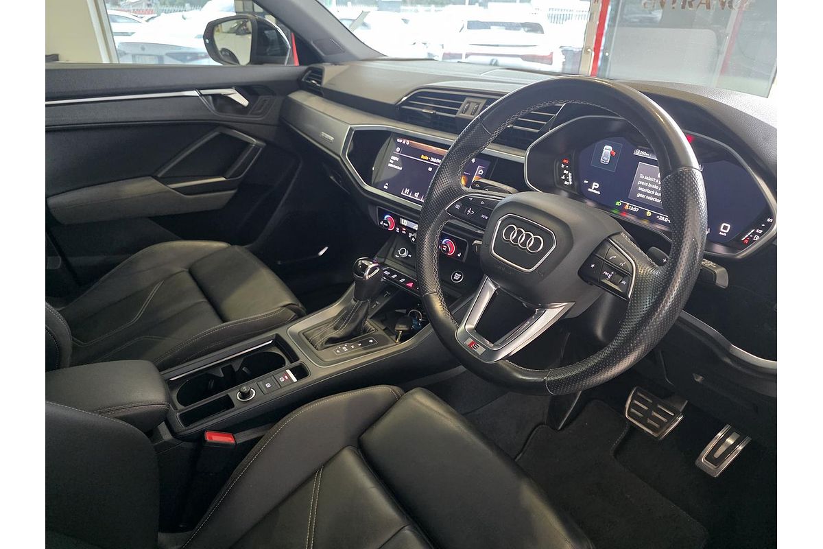 2020 Audi Q3 40 TFSI S line F3