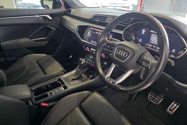 2020 Audi Q3 40 TFSI S line F3