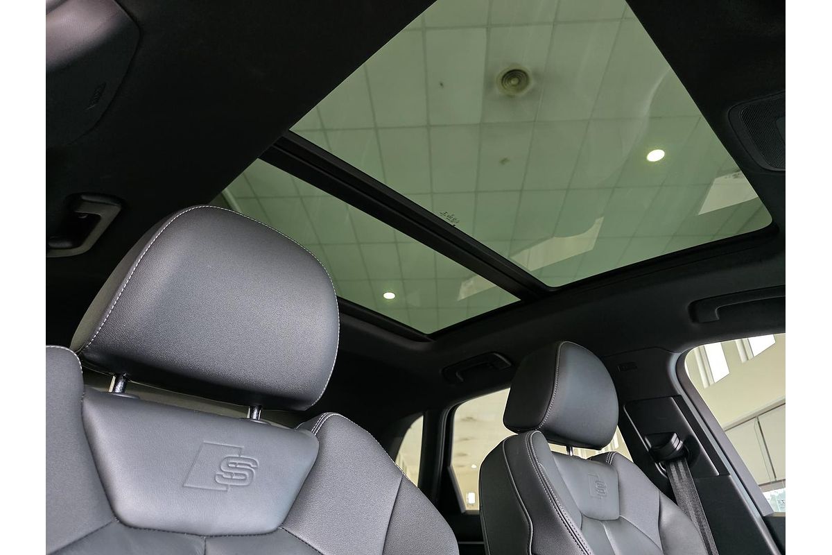 2020 Audi Q3 40 TFSI S line F3