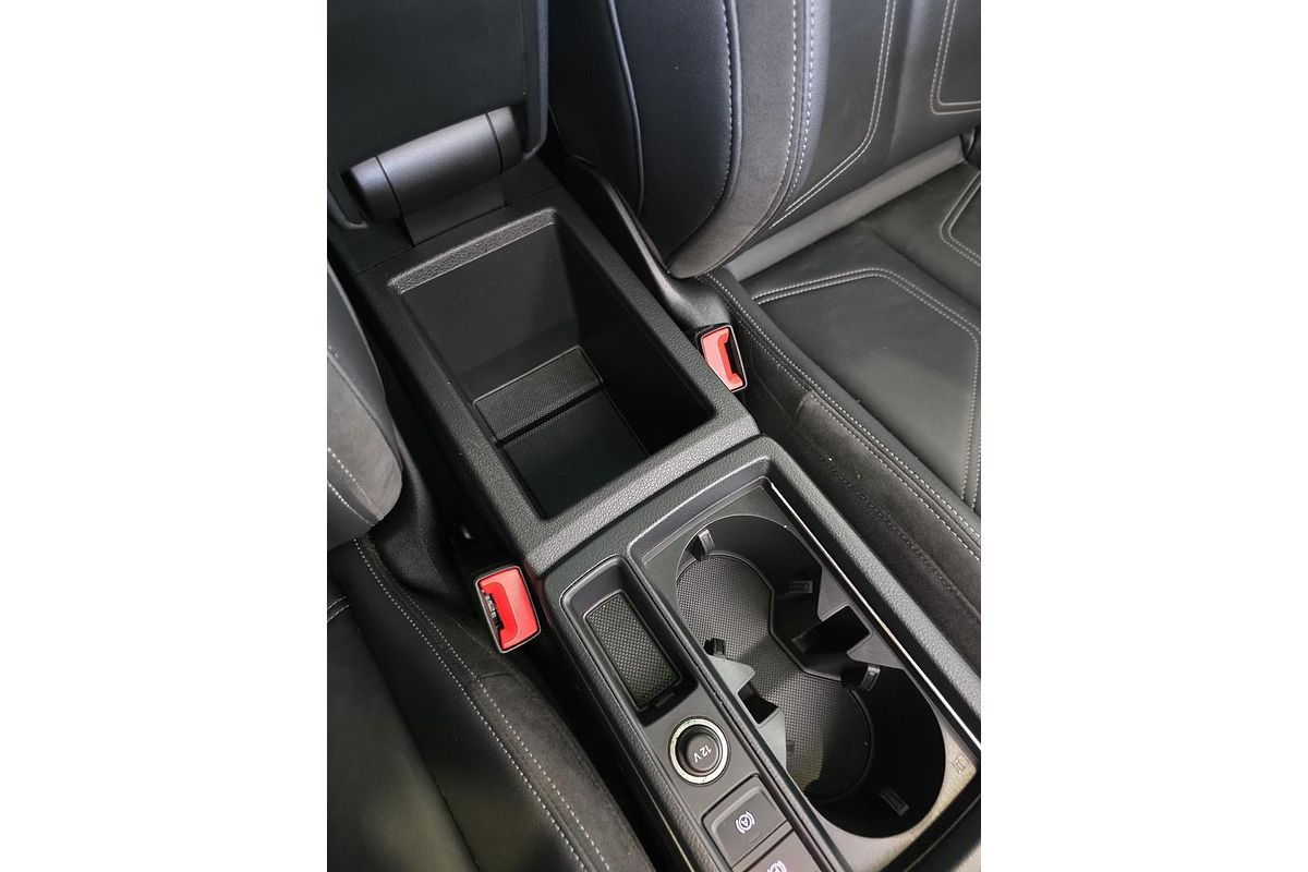 2020 Audi Q3 40 TFSI S line F3