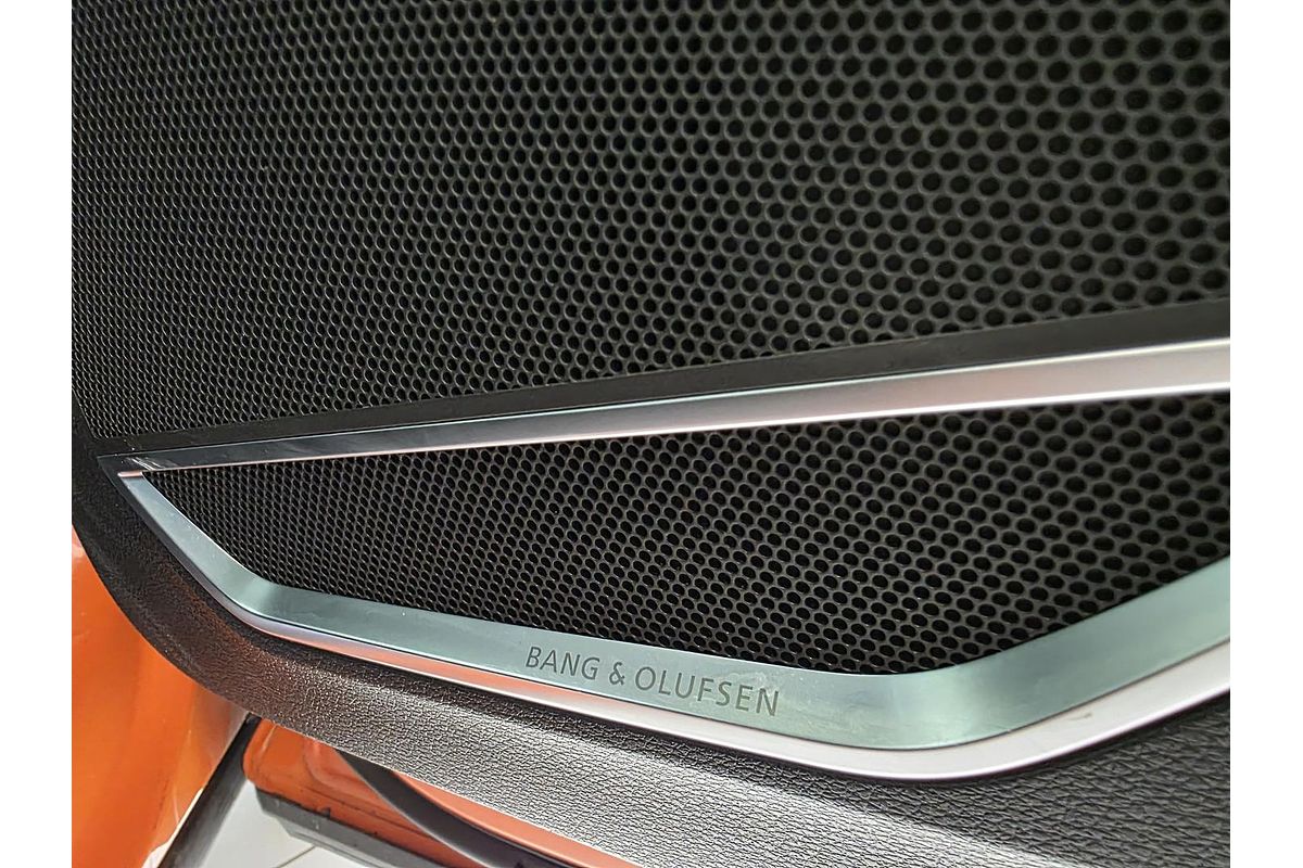 2020 Audi Q3 40 TFSI S line F3