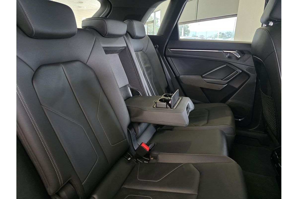 2020 Audi Q3 40 TFSI S line F3