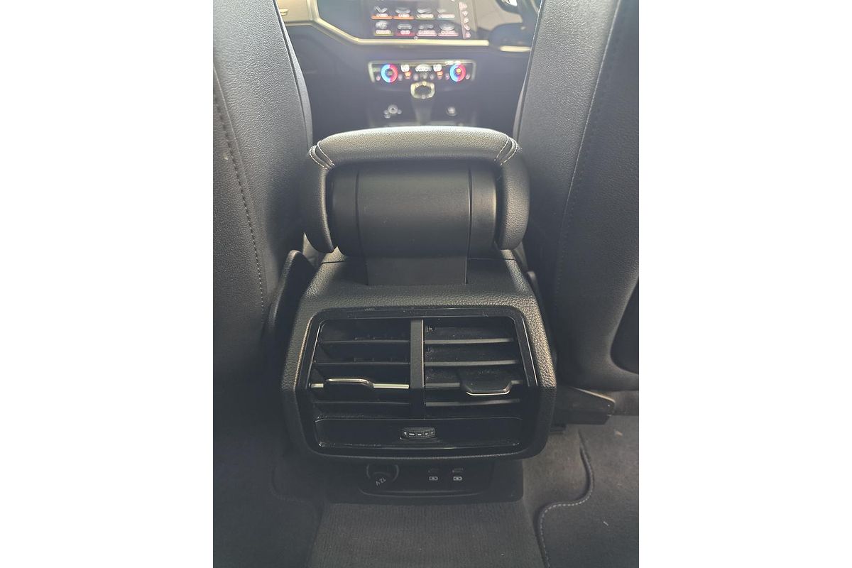 2020 Audi Q3 40 TFSI S line F3