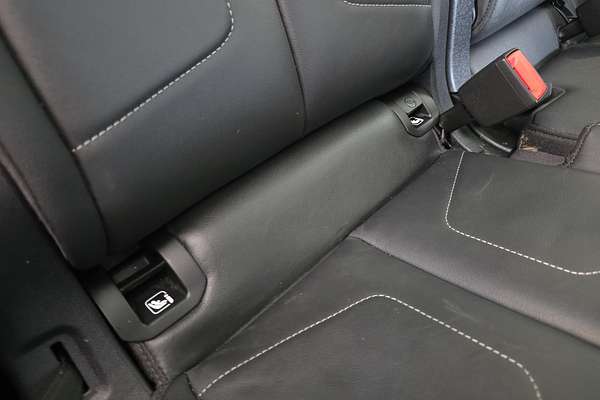 2020 Audi Q3 40 TFSI S line F3