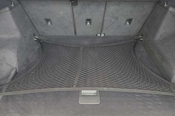 2020 Audi Q3 40 TFSI S line F3