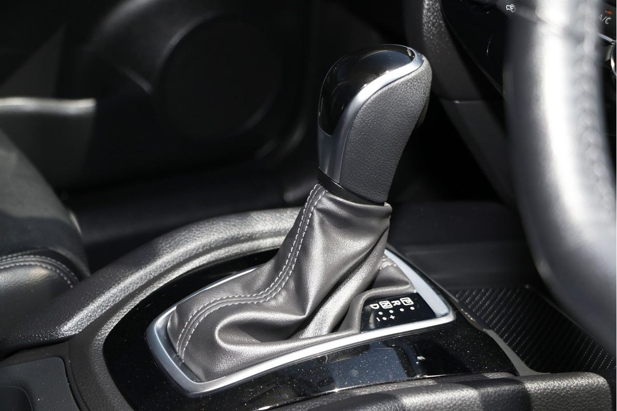 2022 Nissan X-TRAIL ST-L T32