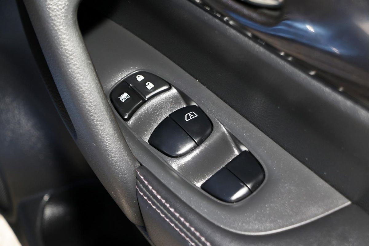 2022 Nissan X-TRAIL ST-L T32