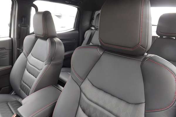 2025 Isuzu D-MAX X-TERRAIN 4X4