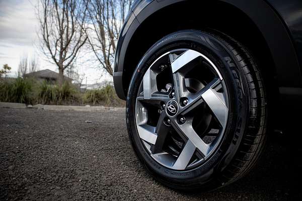2025 Hyundai Venue Elite QX.V5