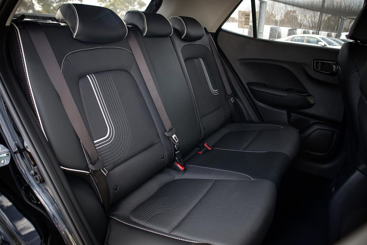 2025 Hyundai Venue Elite QX.V5