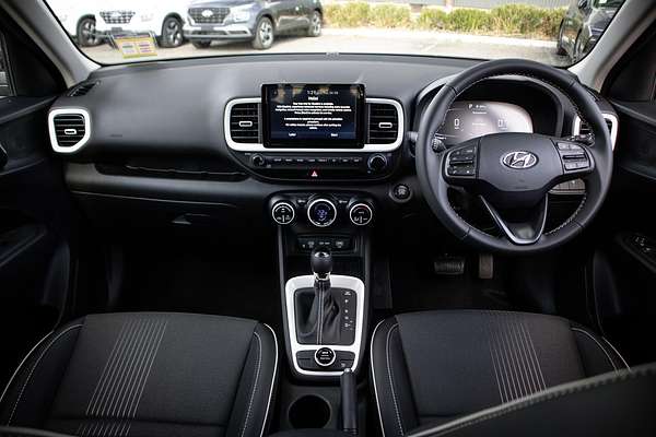 2025 Hyundai Venue Elite QX.V5