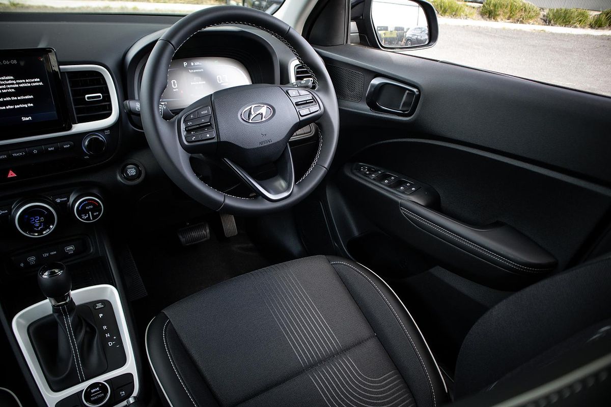 2025 Hyundai Venue Elite QX.V5