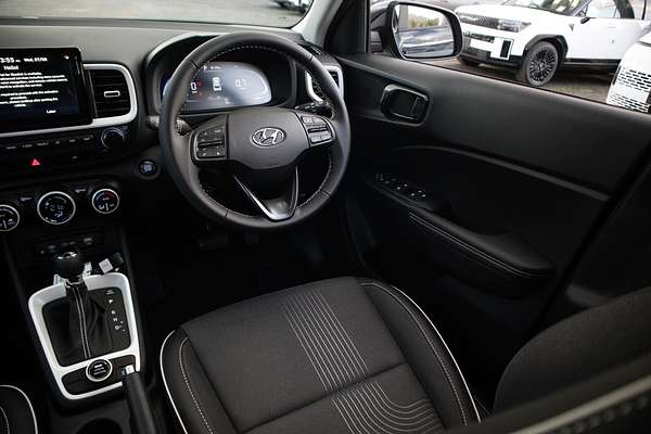 2025 Hyundai Venue Elite QX.V5