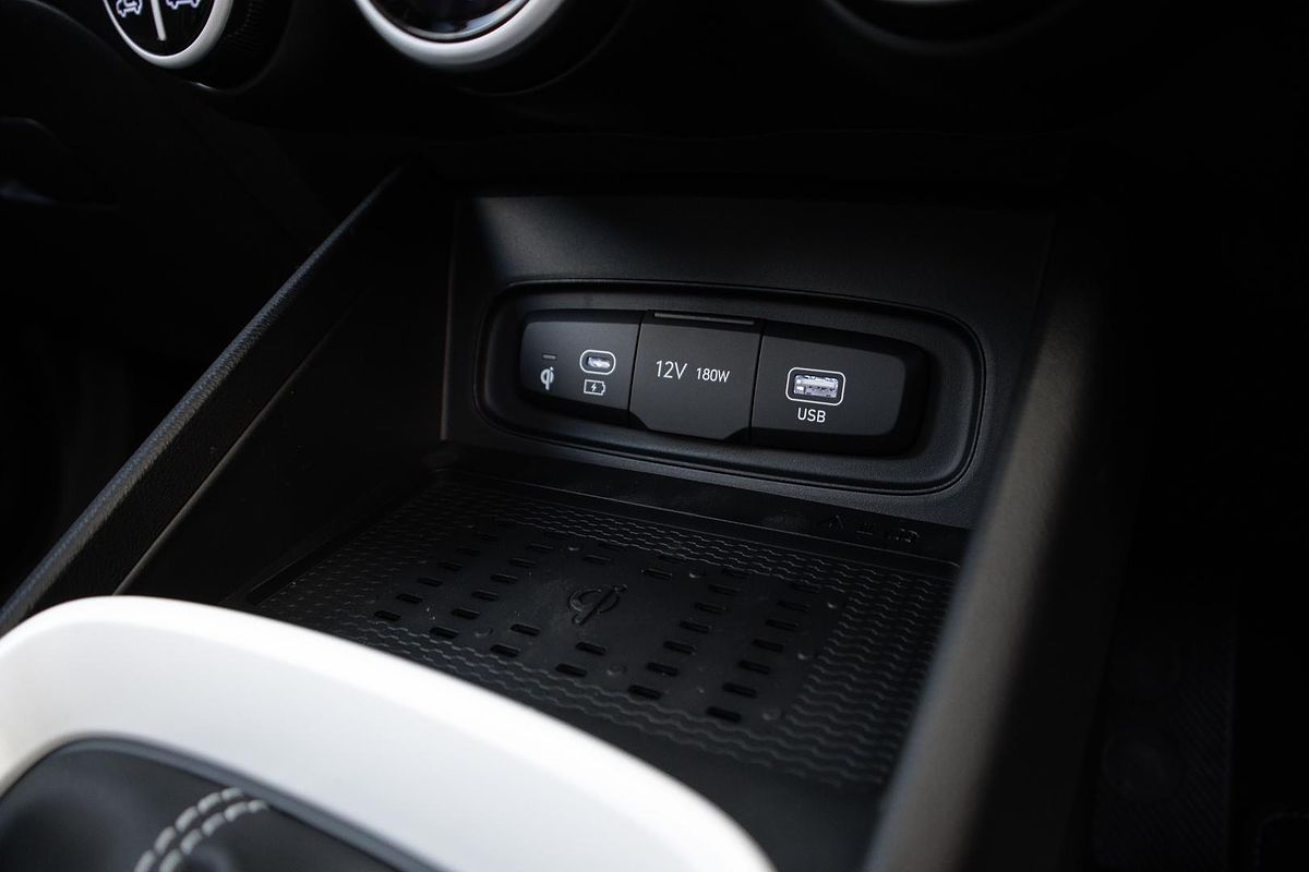 2025 Hyundai Venue Elite QX.V5