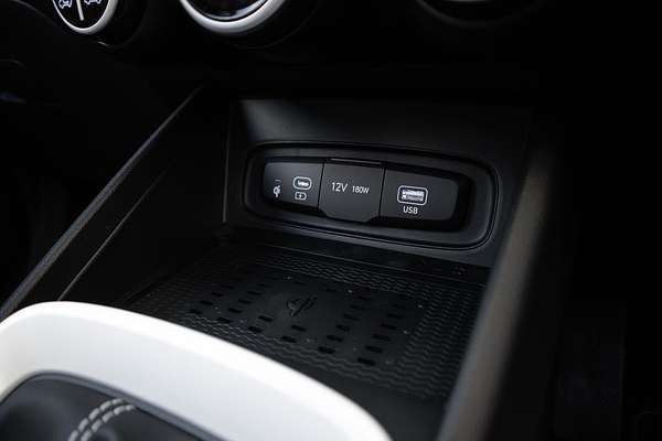 2025 Hyundai Venue Elite QX.V5