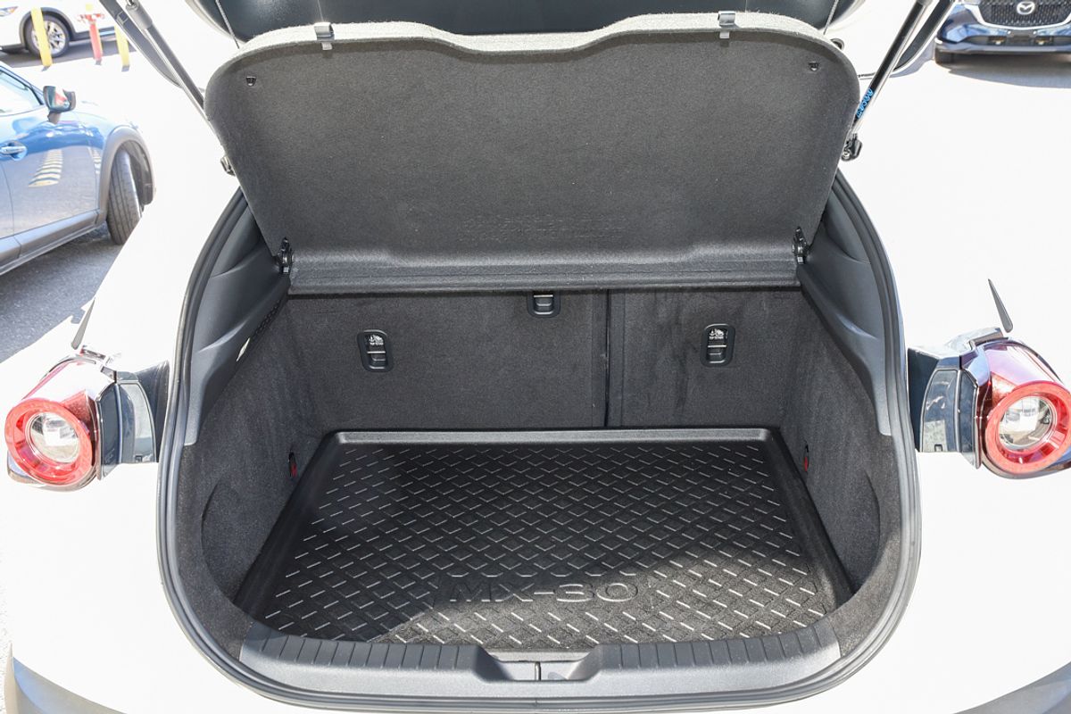 2023 Mazda MX-30 G20e Evolve DR Series