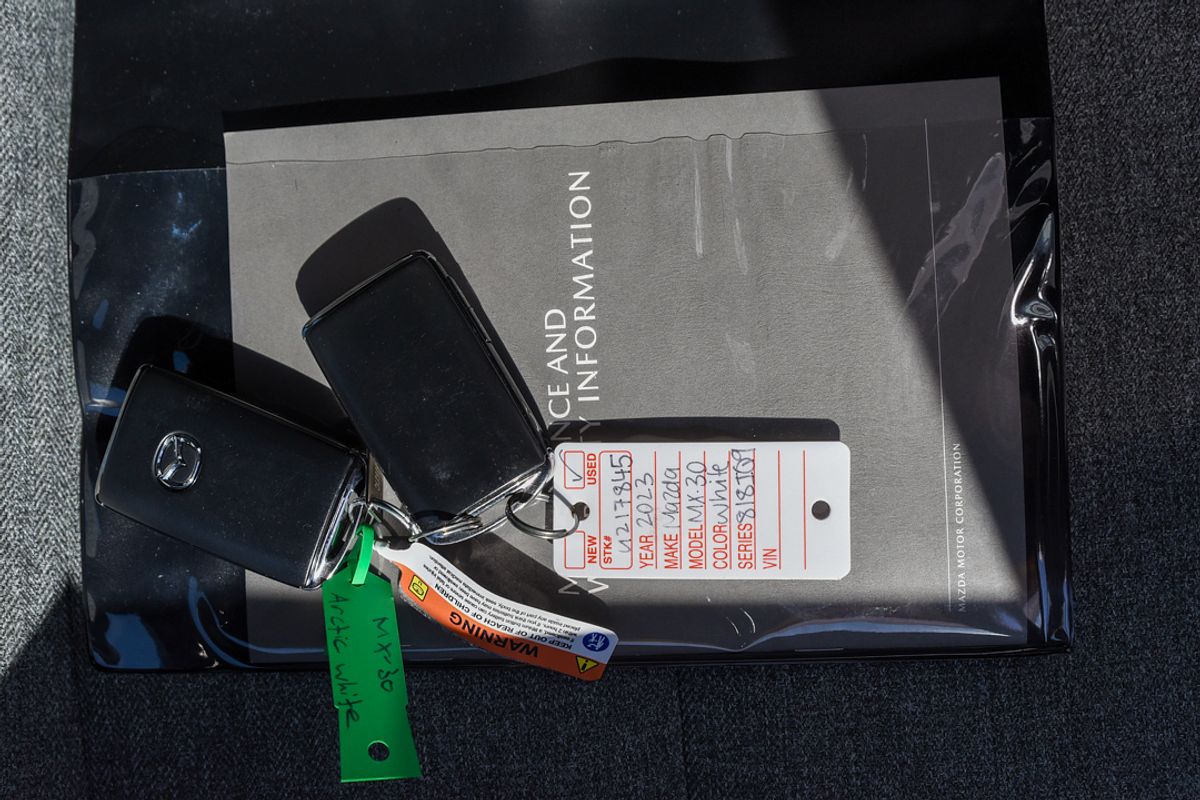 2023 Mazda MX-30 G20e Evolve DR Series