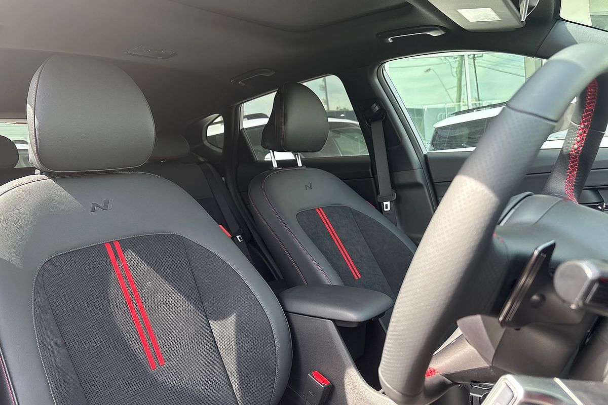 2025 Hyundai Kona Premium N Line SX2.V3
