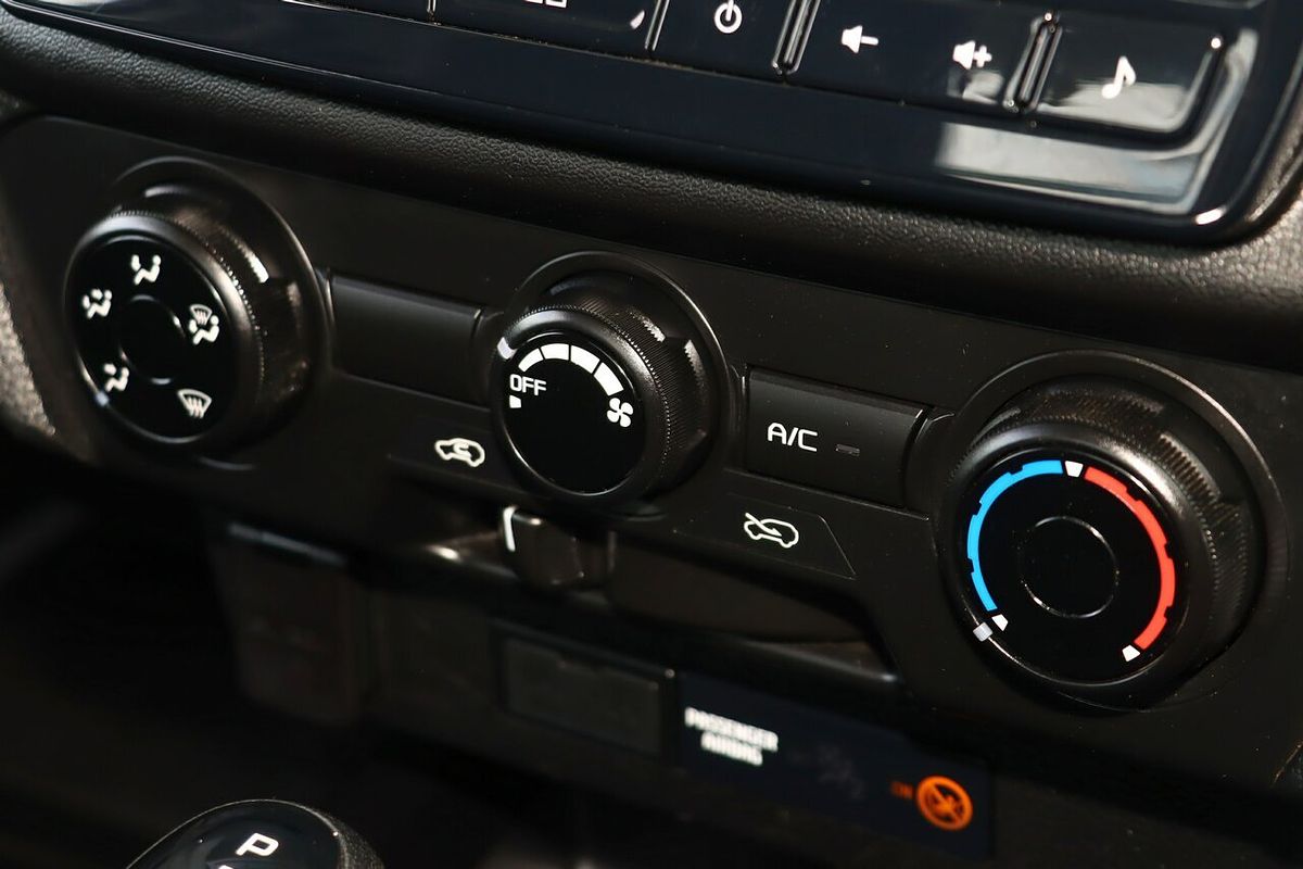 2020 Isuzu D-MAX SX High Ride Rear Wheel Drive