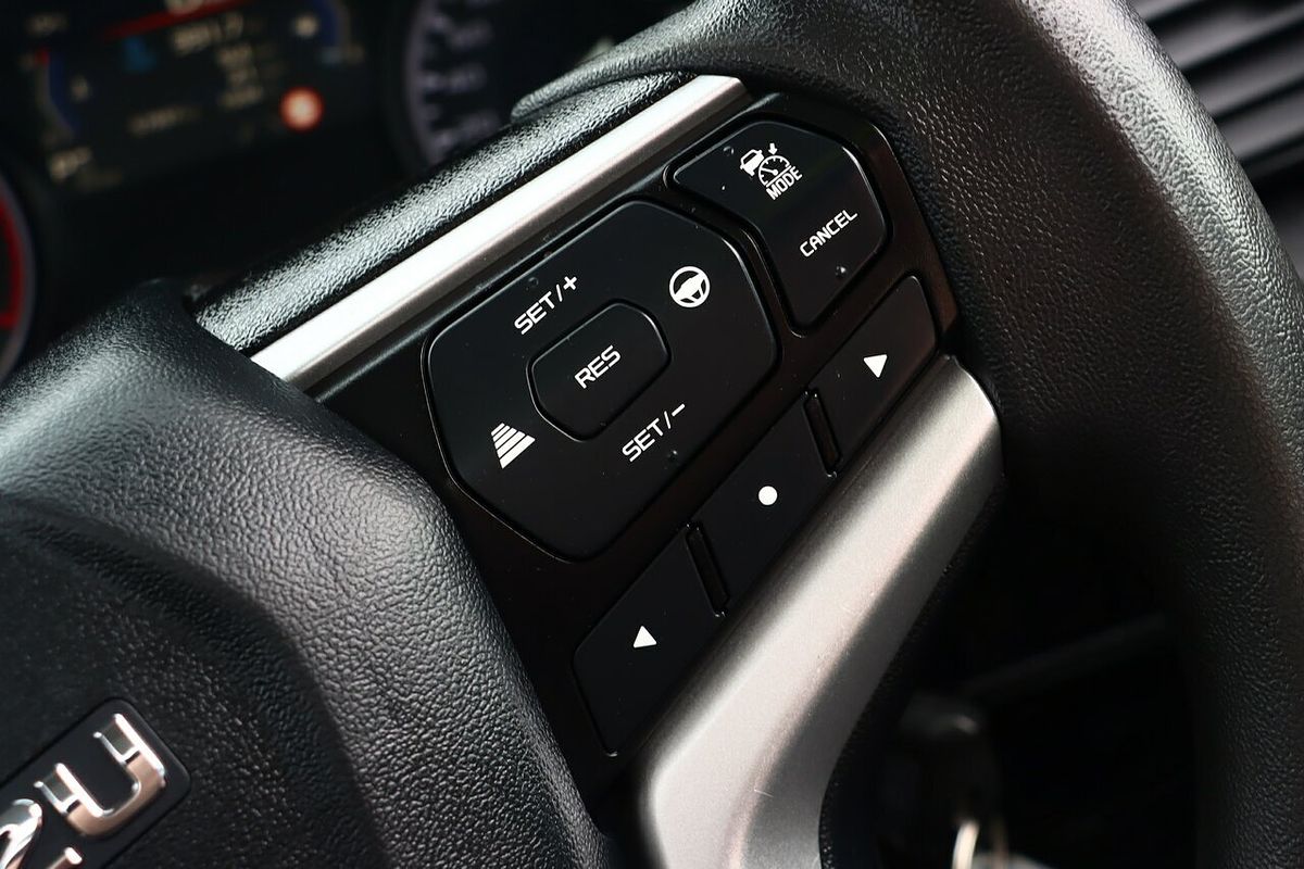 2020 Isuzu D-MAX SX High Ride Rear Wheel Drive