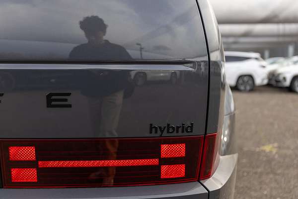 2025 Hyundai Santa Fe Hybrid Calligraphy MX5.V2
