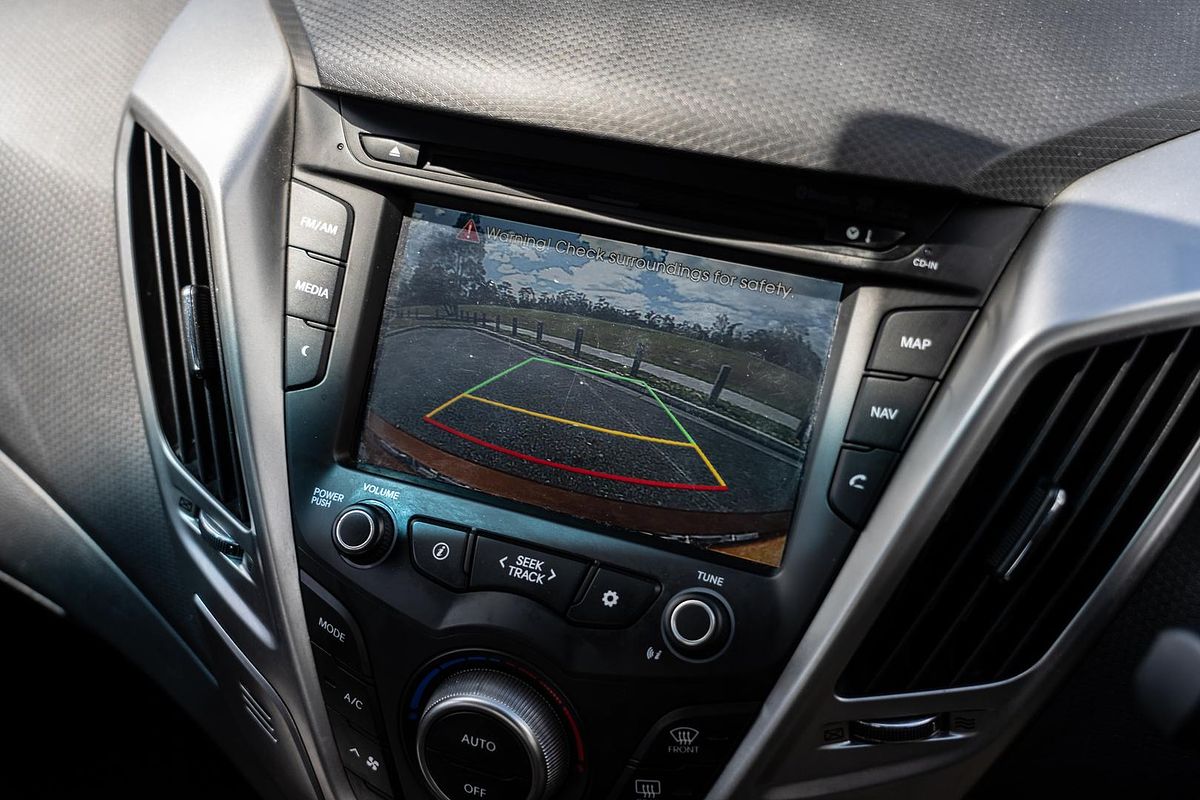 2013 Hyundai Veloster + FS2