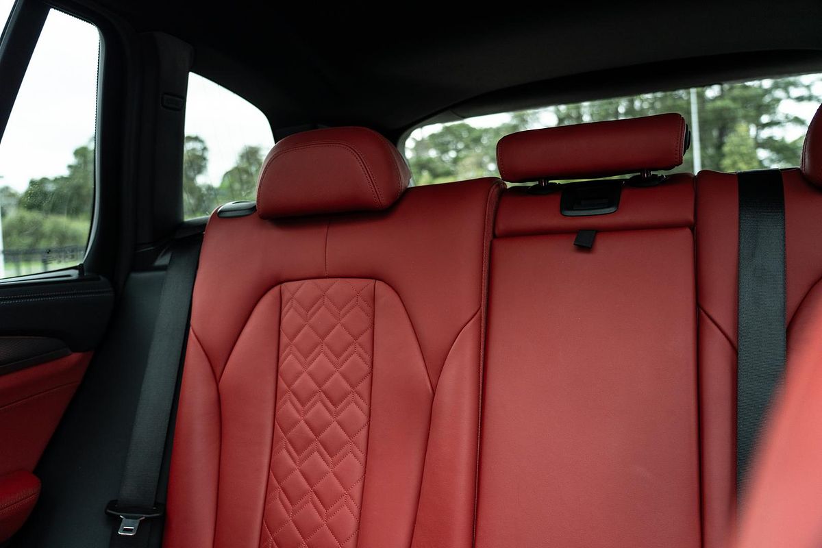 2019 BMW X3 M40i G01