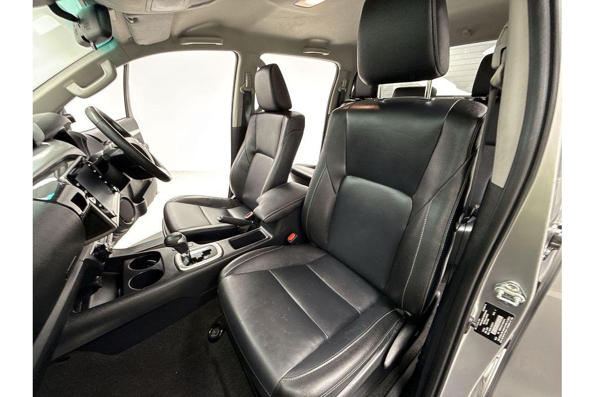2020 Toyota Hilux SR5 GUN126R 4X4